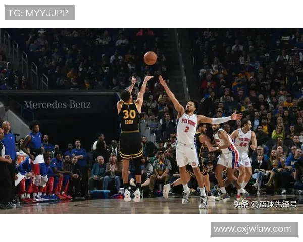 勇士与活塞2018年12月精彩对决回顾与赛后分析